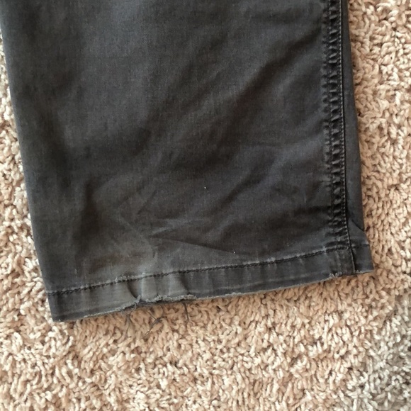 Bundle of two pairs of gray pants - Picture 9 of 11